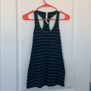 Lululemon racer back tee sz 6